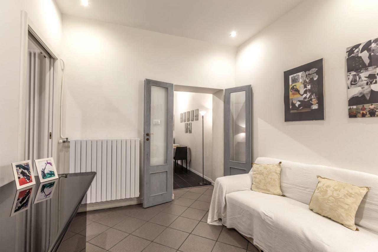 Farini Love - The Place Apartments Bologna Bagian luar foto